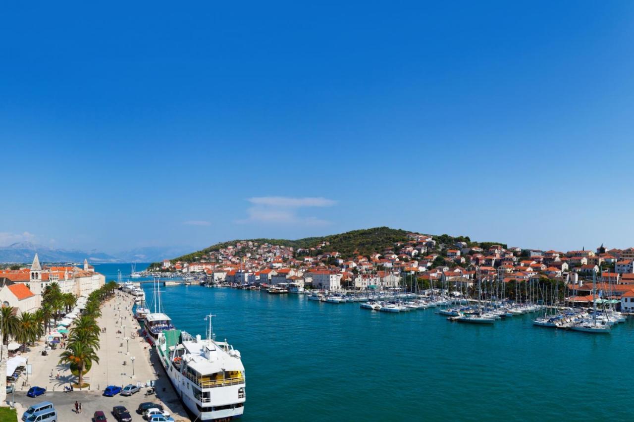 Apartment In Okrug Gornji With Seaview, Balcony, Air Condition, Wifi Trogir Exteriér fotografie